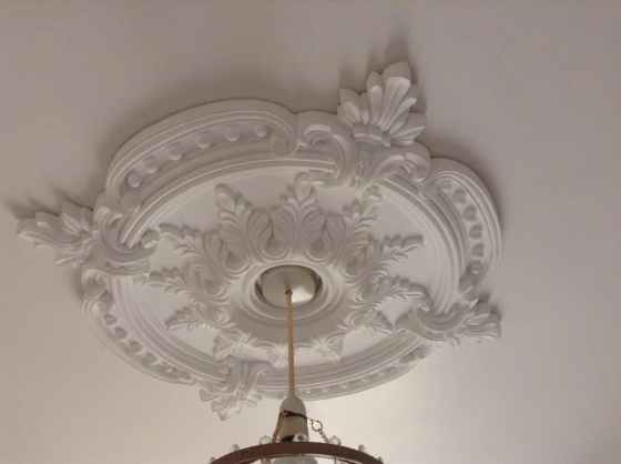 ceiling rose and corbel